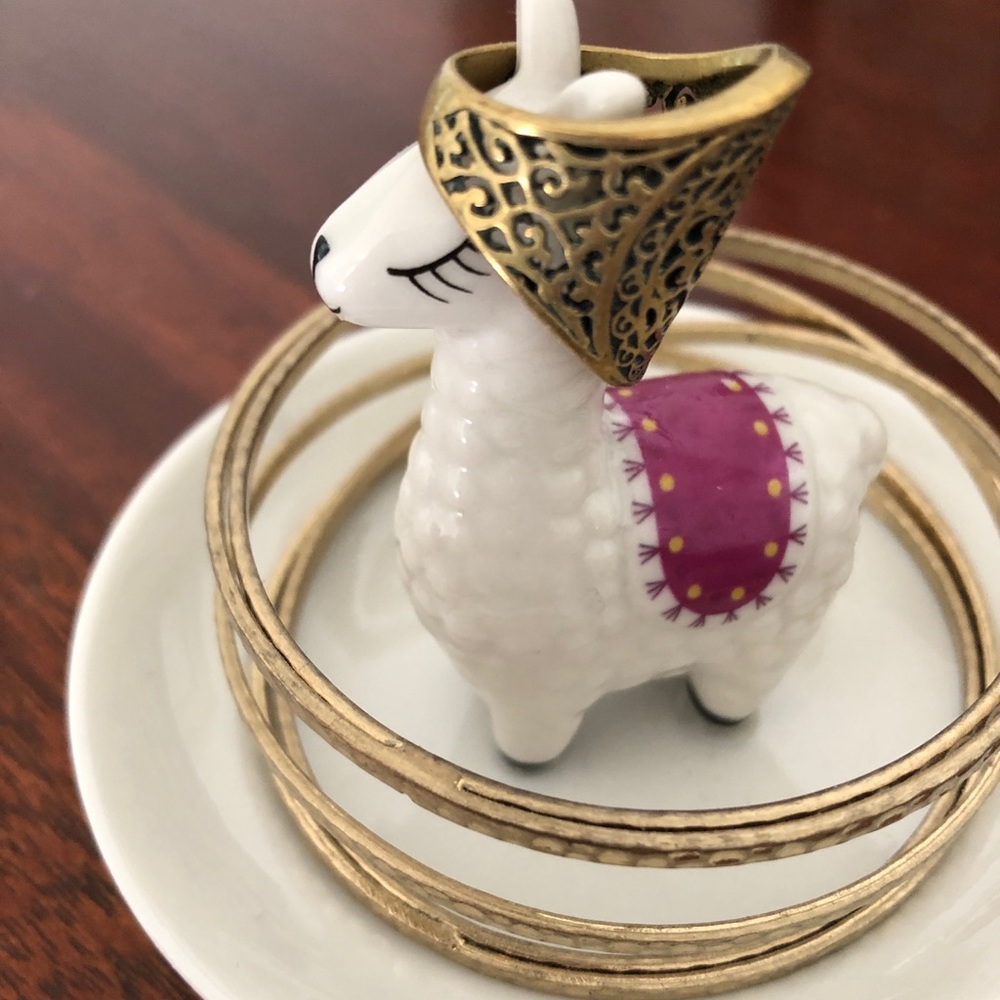 Adorable llama jewelry tray!